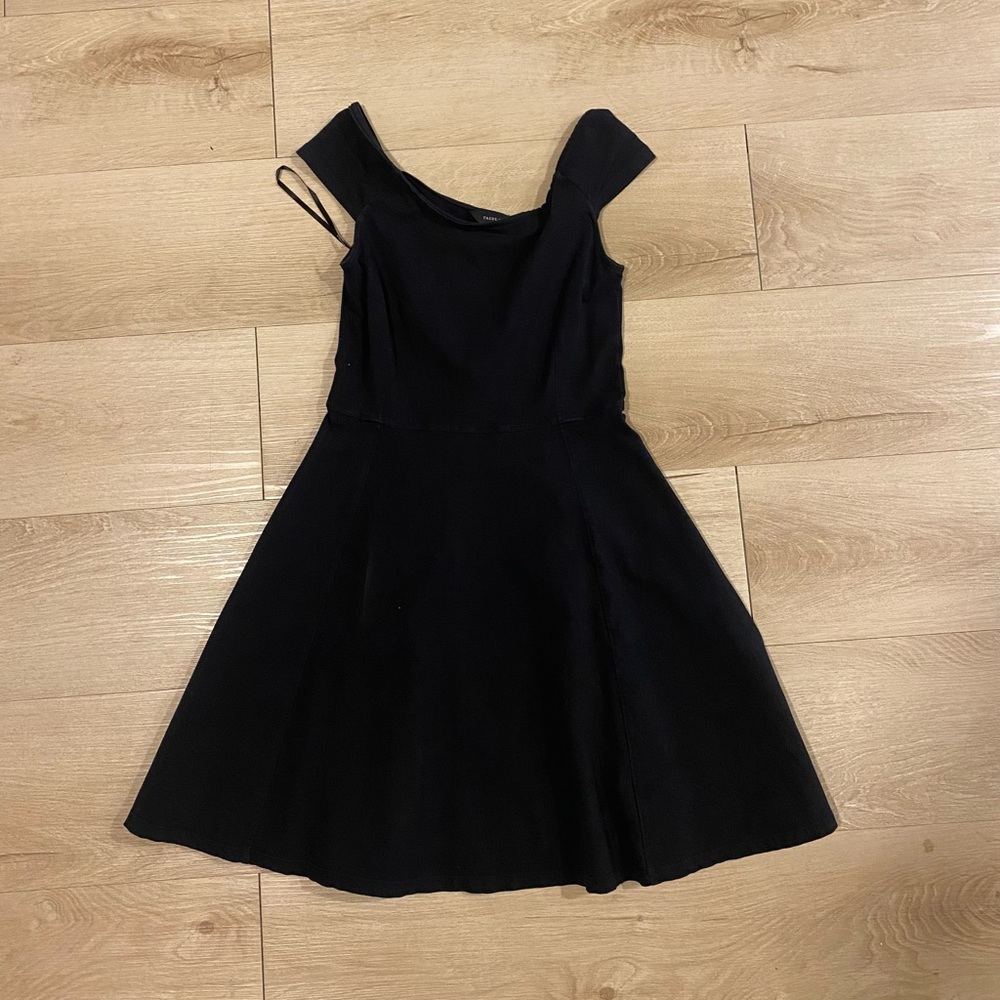 Aritzia Talula Black Dress